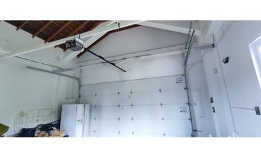 VENTA HERMOSISIMA CASA DENTRO DEL MEJOR CONDOMINIO DE CHINAUTA C/MARCA