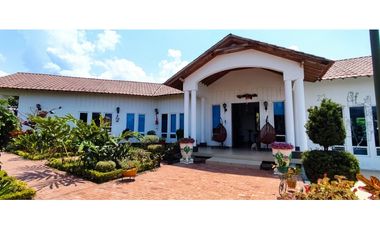 VENTA HERMOSISIMA CASA DENTRO DEL MEJOR CONDOMINIO DE CHINAUTA C/MARCA