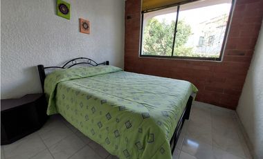 VENTA LINDA CASA DE UN PISO EN EL MEJOR CONDOMINIO DE CHINAUTA C/MARCA