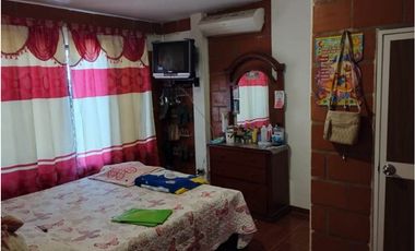 CASA EN VENTA EN VILLA GORGONA CANDELARIA BARRIO CENTRO