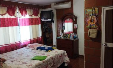 CASA EN VENTA EN VILLA GORGONA CANDELARIA BARRIO CENTRO