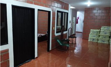 CASA EN VENTA EN VILLA GORGONA CANDELARIA BARRIO CENTRO