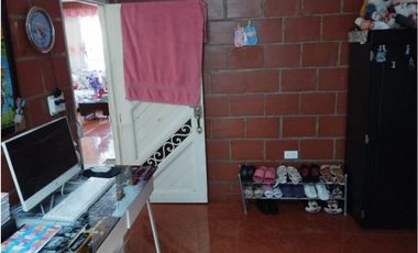 CASA EN VENTA EN VILLA GORGONA CANDELARIA BARRIO CENTRO