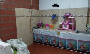 CASA EN VENTA EN VILLA GORGONA CANDELARIA BARRIO CENTRO