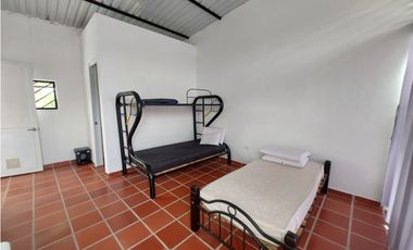 VENTA EXCELENTE CASA TURSTICA EN RICAURTE CUNDINAMARCA