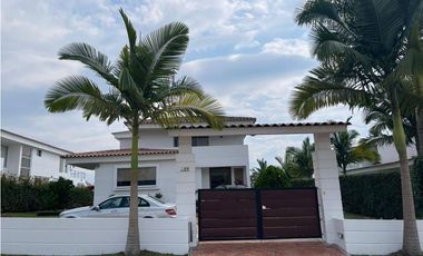 VENTA EXCELENTE CASA CAMPESTRE A PUERTA CERRADA FUSAGASUG C/MARCA