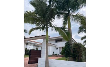 VENTA EXCELENTE CASA CAMPESTRE A PUERTA CERRADA FUSAGASUG C/MARCA