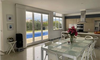 VENTA EXCELENTE CASA CAMPESTRE A PUERTA CERRADA FUSAGASUG C/MARCA