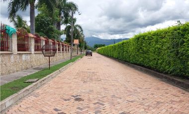 VENDO O PERMUTO ESPECTACULAR LOTE CON EL MEJOR PRECIO EN CHINAUTA