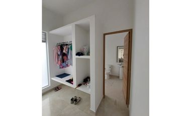 VENTA LINDA CASA EN EL MEJOR CONDOMINIO DE CHINAUTA CUNDINAMARCA