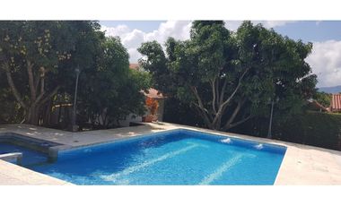 VENTA ESPECTACULAR CASA CAMPESTRE EN CHINAUTA CUNDINAMARCA
