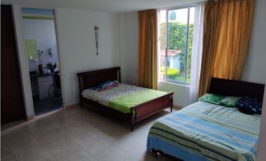 VENTA ESPECTACULAR CASA CAMPESTRE EN CHINAUTA CUNDINAMARCA