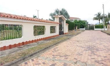 VENTA EXCELENTE LOTE EN CHINAUTA C/MARCA CON UNA ESPECTACULAR VISTA