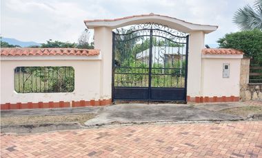 VENTA EXCELENTE LOTE EN CHINAUTA C/MARCA CON UNA ESPECTACULAR VISTA