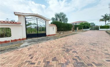 VENTA EXCELENTE LOTE EN CHINAUTA C/MARCA CON UNA ESPECTACULAR VISTA