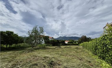 VENTA ESPECTACULAR LOTE DENTRO DEL MEJOR CONDOMINIO DE CHINAUTA