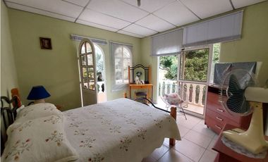 VENTA LINDISIMA CASA CAMPESTRE EN CHINAUTA CUNDINAMARCA