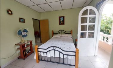 VENTA LINDISIMA CASA CAMPESTRE EN CHINAUTA CUNDINAMARCA