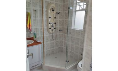 VENTA HERMOSA CASA CON UNA ESPECTACULAR VISTA EN CHINAUTA C/MARCA