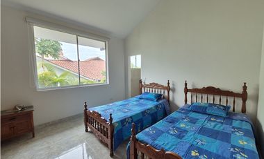 VENTA LINDA CASA CAMPESTRE EN CONDOMINIO EXCLUSIVO CHINAUTA C/MARCA