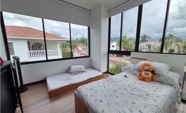 VENTA ESPECTACULAR CASA CAMPESTRE MODERNA EN CHINAUTA CUNDINAMARCA