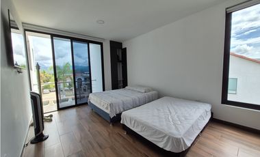 VENTA ESPECTACULAR CASA CAMPESTRE MODERNA EN CHINAUTA CUNDINAMARCA