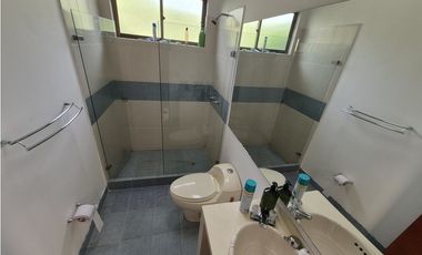 Venta Linda Casa Campestre Con Piscina Privada en Chinauta C/marca