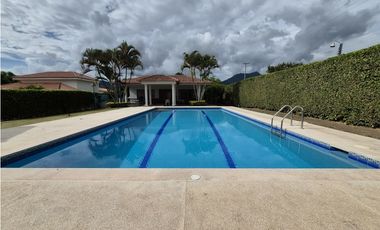 Venta Linda Casa Campestre Con Piscina Privada en Chinauta C/marca