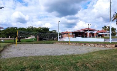 VENTA LINDISIMA CASA CAMPESTRE EN EL MEJOR CONDOMINIO DE CHINAUTA