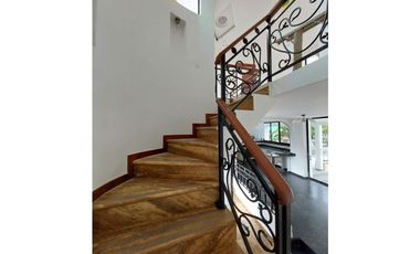 VENTA LINDISIMA CASA CAMPESTRE EN EL MEJOR CONDOMINIO DE CHINAUTA