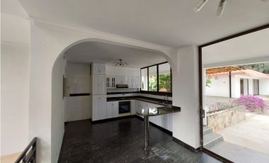 VENTA LINDISIMA CASA CAMPESTRE EN EL MEJOR CONDOMINIO DE CHINAUTA