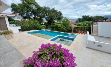 VENTA LINDISIMA CASA CAMPESTRE EN EL MEJOR CONDOMINIO DE CHINAUTA