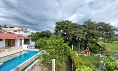 VENTA LINDISIMA CASA CAMPESTRE EN EL MEJOR CONDOMINIO DE CHINAUTA