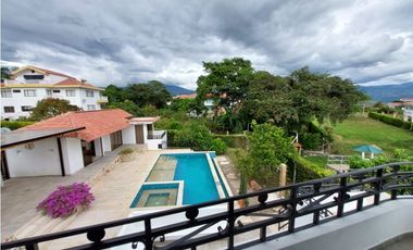 VENTA LINDISIMA CASA CAMPESTRE EN EL MEJOR CONDOMINIO DE CHINAUTA