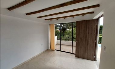 VENTA LINDISIMA CASA CAMPESTRE EN EL MEJOR CONDOMINIO DE CHINAUTA