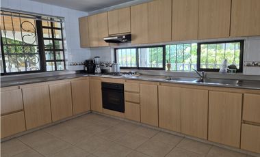 Vendo o Permuto casa campestre en el mejor condominio Chinauta