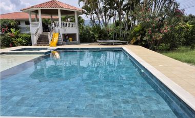 Vendo o Permuto casa campestre en el mejor condominio Chinauta