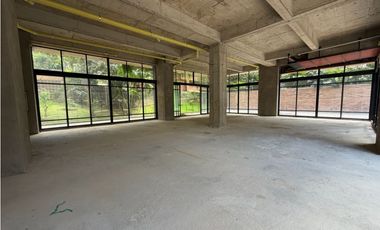 LOCAL PARA ARRIENDO EN EL POBLADO SECTO LAS LOMAS CERCA A PROVENZA