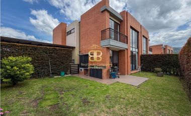 SE VENDE CASA EN CAJICA