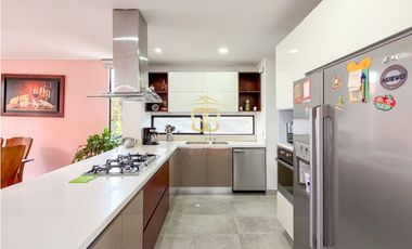 SE VENDE CASA EN CAJICA