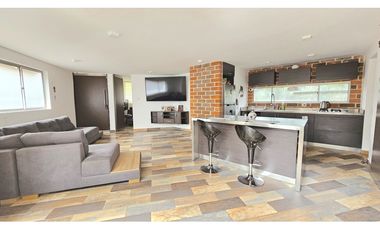 Venta de casa en La Ceja cerca al parque principal, en unidad cerrada