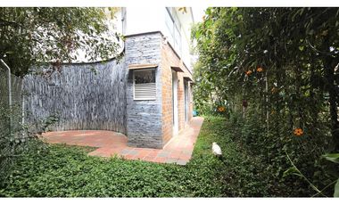 Venta de casa en La Ceja cerca al parque principal, en unidad cerrada