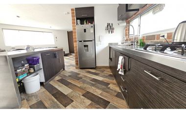 Venta de casa en La Ceja cerca al parque principal, en unidad cerrada