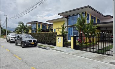 Venta Casa Campestre en Chinauta Antes del Peaje