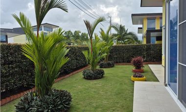 Venta Casa Campestre en Chinauta Antes del Peaje