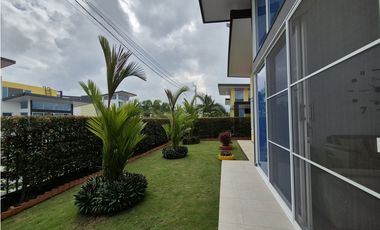 Venta Casa Campestre en Chinauta Antes del Peaje