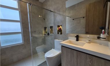 Venta Casa Campestre en Chinauta Antes del Peaje