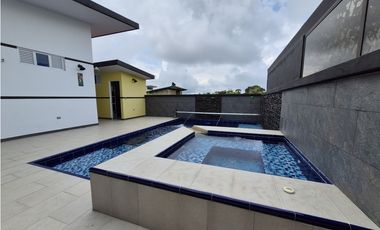 Venta Casa Campestre en Chinauta Antes del Peaje