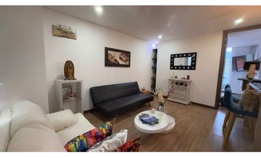 SE ARRIENDA APARTAESTUDIO AMOBLADO EN FUNDADORES