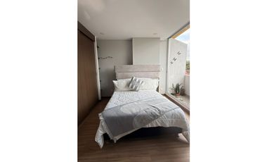 SE ARRIENDA APARTAESTUDIO AMOBLADO EN FUNDADORES